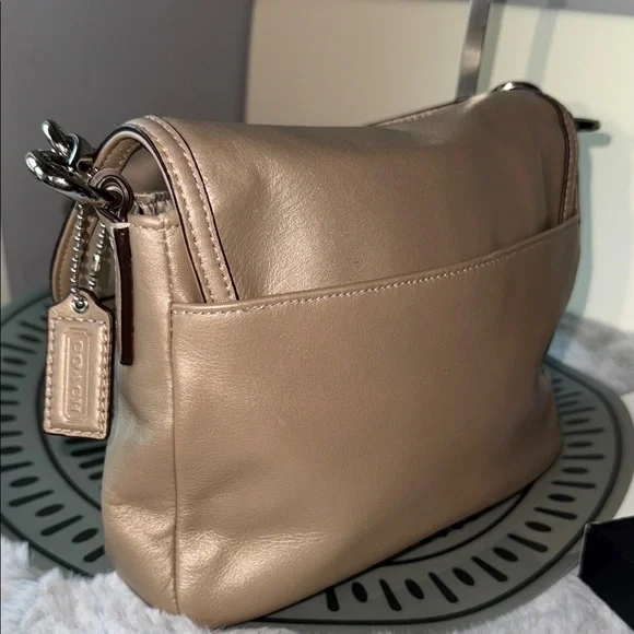 Coach Beige Leather Shoulder Bag - Picture 3 of 12